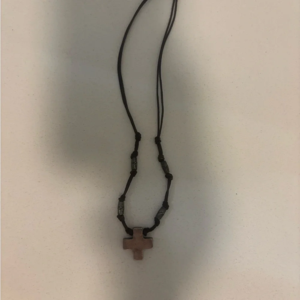Silver Cross Pendant Necklace Leather Cord - Picture 2 of 4